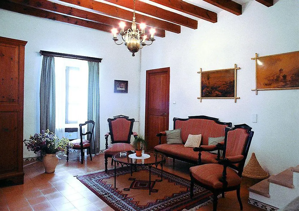 Villa Leon De Sineu Hotel